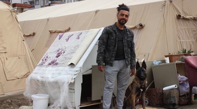 Depremden hemen önce tüm aileyi uyandıran 'Şila' çadır kentin maskotu oldu