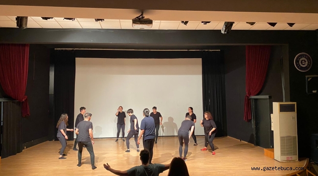 Egeliler tiyatroya doyacak