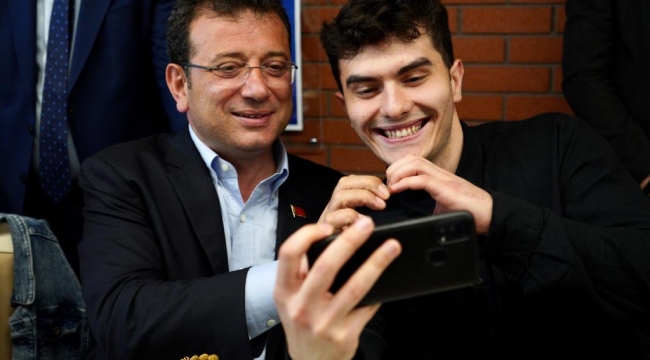 İMAMOĞLU'NDAN GENÇLERE ÇAĞRI: DEĞİŞİN, DEĞİŞTİRİN, DEĞİŞİME KATKI SUNUN