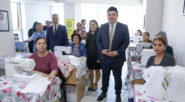 - Aziz Nesin Bilgi ve Eğitim Merkezi'ndeki kurslara büyük ilgi