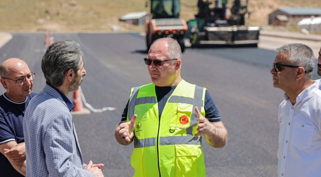 DANİŞMENT GAZİ TOKİ YOLU YENİLENİYOR…