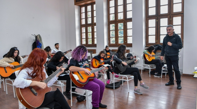 Musiki Muallim Mektebi'nden Üniversiteye Geçiş İmkanı