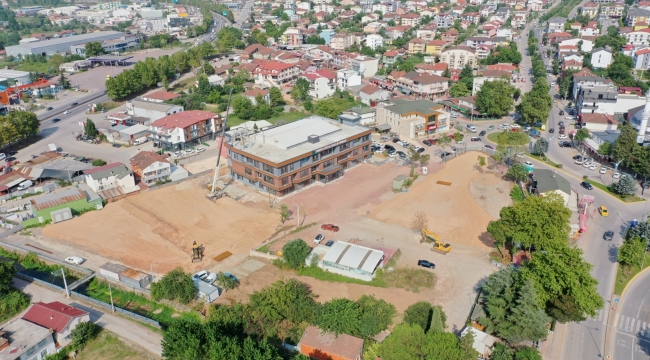 Başiskele Yeşilyurt Mahallesi meydana çıkıyor