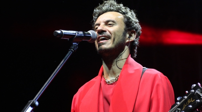 Buray, Darıca'da müzik dolu bir gece yaşattı