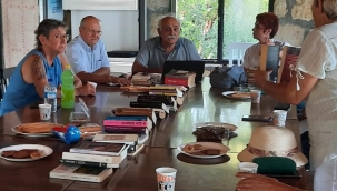 FOÇA KİTAP KULÜBÜ ÜYELERİ KÖYLERDE TOPLANIYOR