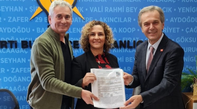 Ak Parti Buca'da ilk kadın aday Seçkin Aktürk oldu