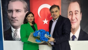 AYBAR UYGUR GÖREVİNİ GÜLMEZ'E BIRAKTI