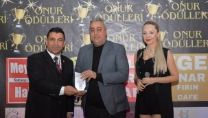 ABDÜRRAHİM ERTAŞ  ÖDÜLÜNÜ ALDI
