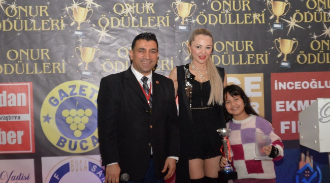 DİLARA ERENTÖZ ÖDÜLÜNÜ ALDI