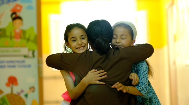 Egepen Deceuninck'ten geleceğe açılan proje: Cumhuriyet'in 100. yılında deprem bölgesindeki 100 okulun penceresini yeniliyor