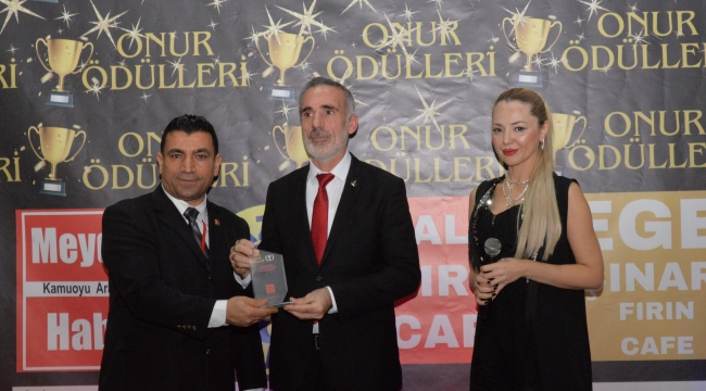 NURETTİN YAKUT ÖDÜLÜNÜ ALDI