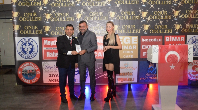 TANER ŞANLI ÖDÜLÜNÜ ALDI