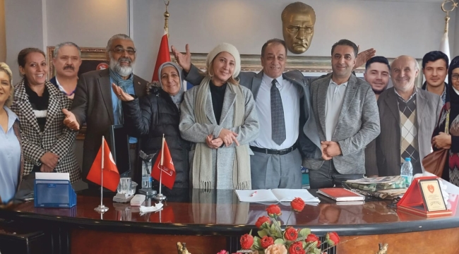 BUCA DEMOKRAT PARTİ 'DE TOPLU İSTİFALAR