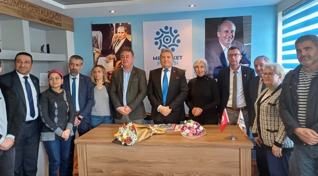 BUCANIN KADIN BAŞKAN ADAYI GÜLDEREN ZEĞEREK ÖZAFACAN