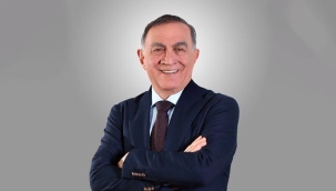 CHP'nin Seyhan adayının Oya Tekin olarak açıklanması sonrası mevcut Belediye Başkanı Akif Kemal Akay istifasını açıkladı.