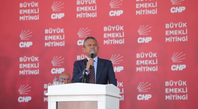 Binlerce emekli Tandoğan Meydanına sığmadı