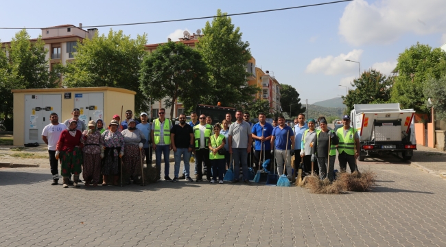 EFES SELÇUK İLE BÜYÜKŞEHİR EL ELE: BAHAR TEMİZLİĞİYLE SOKAKLAR PIRIL PIRIL