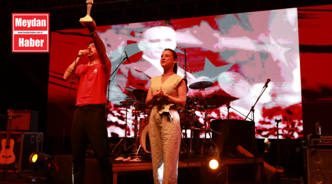 FİLİZ BAŞKAN'DAN 19 MAYIS MESAJI: "105 YIL ÖNCE BİR ÇİFT MAVİ GÖZ KARARLIYDI"