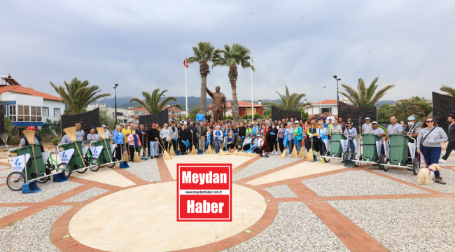 Güzelbahçe'de Halk-Belediye Birlikte Sokakları Temizledi