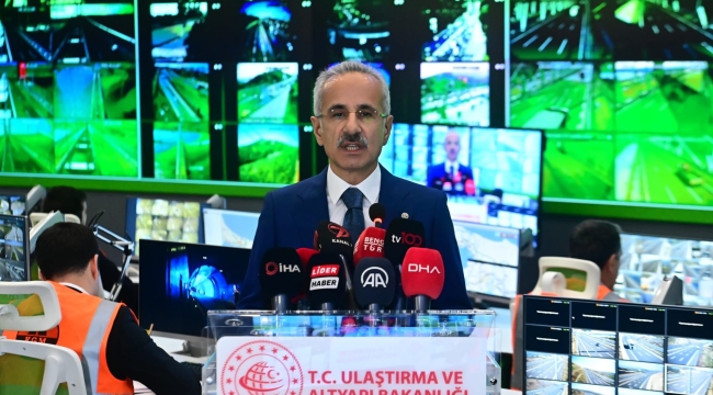 ULAŞTIRMA VE ALTYAPI BAKANI ABDULKADİR URALOĞLU:  "VATANDAŞLARIMIZIN HUZUR İÇİNDE BAYRAM TATİLİ YAŞAMASI İÇİN YOLLARIMIZDA BÜTÜN TEDBİRLERİ ALDIK"