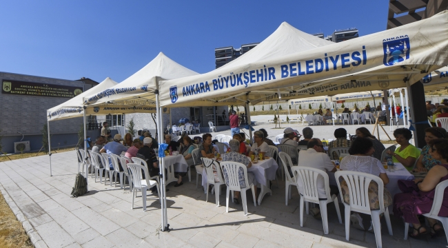 BAŞKENTLİ EMEKLİLER TANITIM TOPLANTISINDA BİR ARAYA GELDİ