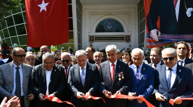 MANSUR YAVAŞ "TEMAD EĞİTİM VE YAŞAM MERKEZİ"NİN AÇILIŞINA KATILDI