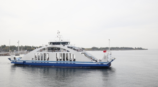 Feribotla taşınan araç sayısı yüzde 30 arttı İZDENİZ trafiğe nefes oldu