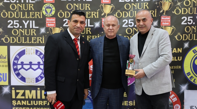 ARİF GÜNEYLİ 25. YIL ONUR ÖDÜLLERİ PROGRAMINA KATILDI