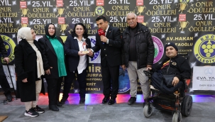 AYŞEGÜL BAYRAK 25. YIL ONUR ÖDÜLLERİ PROGRAMINA KATILDI