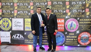 MEHMET VEFA DEMİR 25. YIL ONUR ÖDÜLLERİ PROGRAMINA KATILDI