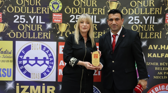 NUR AKADEMİ 25. YIL ONUR ÖDÜLLERİ PROGRAMINA KATILDI