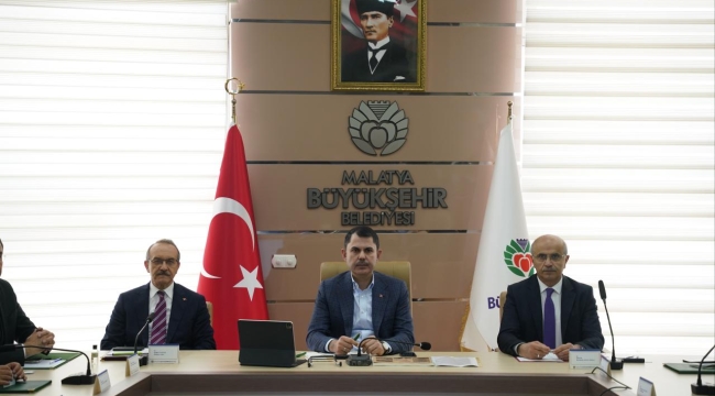 Bakan Kurum'dan deprem fırsatçılarına tepki: 5 bin TL'ye beton döküyorlarsa kapatın gitsin