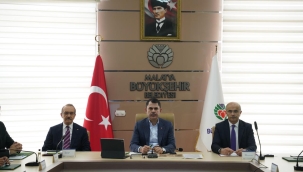 Bakan Kurum'dan deprem fırsatçılarına tepki: 5 bin TL'ye beton döküyorlarsa kapatın gitsin