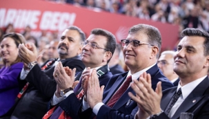 "Bugün cesur bir yüreği hazırlandığı yolculukta selamlamak için buradayız"