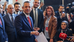 CHP Kurultayında Özgür Özel'in 'anahtar listesi' seçildi