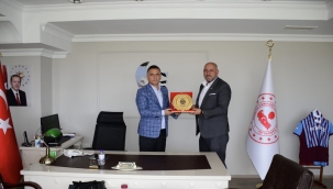 Ege Bölgesi İş İnsanları Federasyonu Narlıdere Kaymakamlığına ziyaret