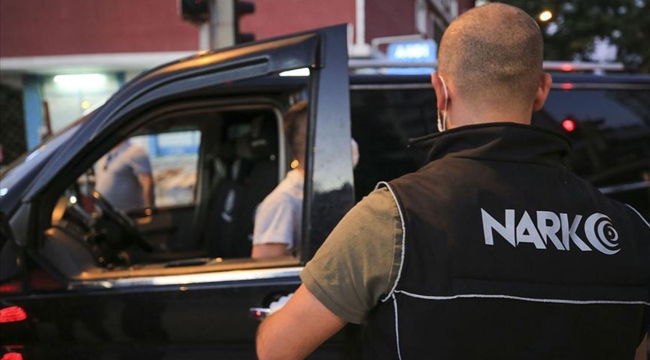25 ilde zehir tacirlerine operasyon: 99 tutuklama